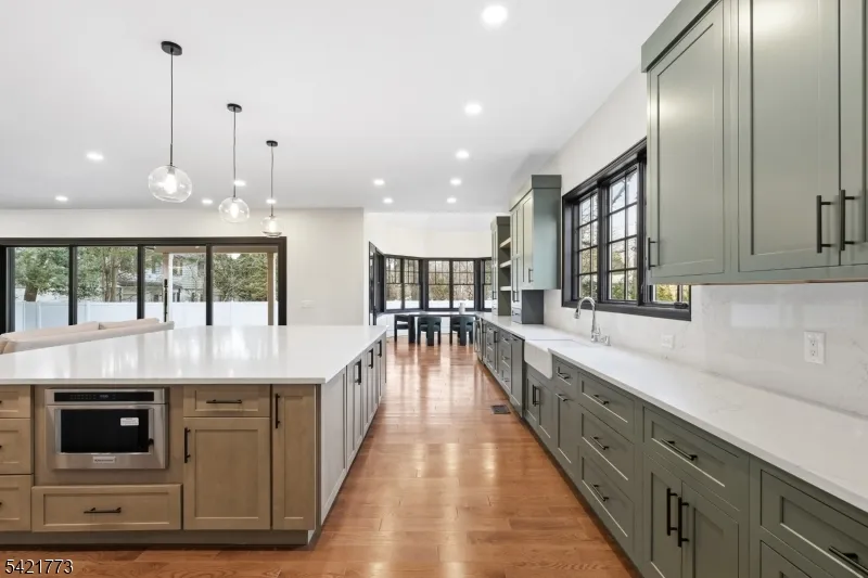 803 Marshall Rd River Vale, NJ 07675