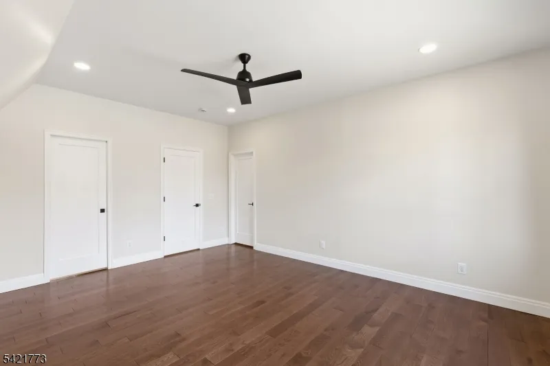 803 Marshall Rd River Vale, NJ 07675