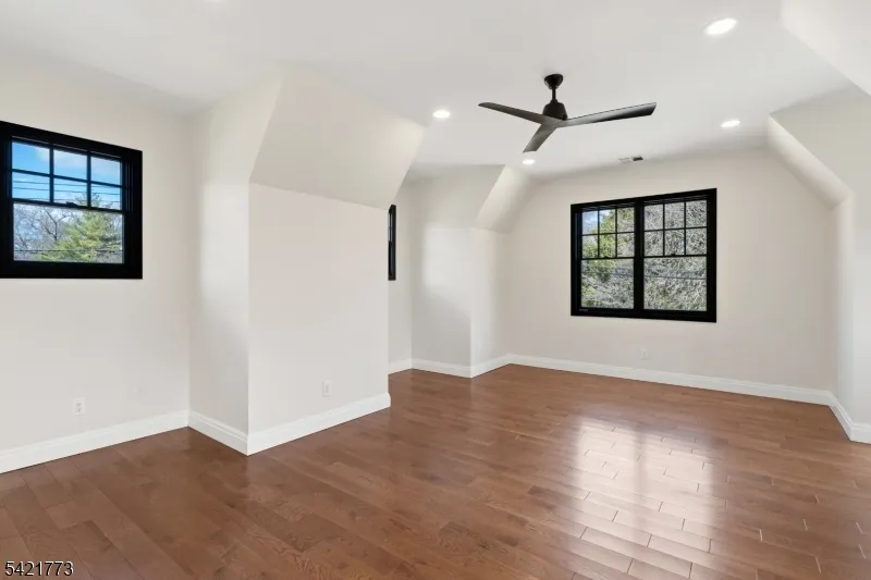 803 Marshall Rd River Vale, NJ 07675