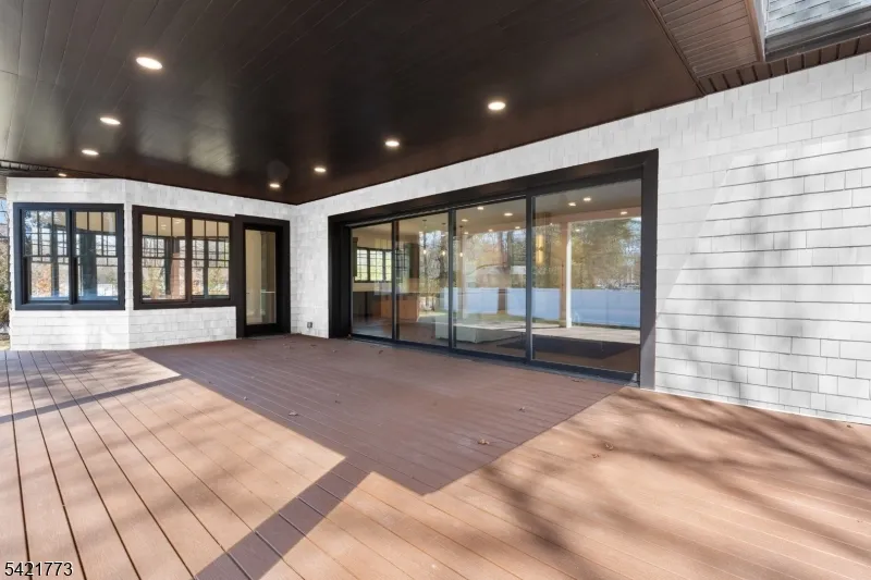 803 Marshall Rd River Vale, NJ 07675