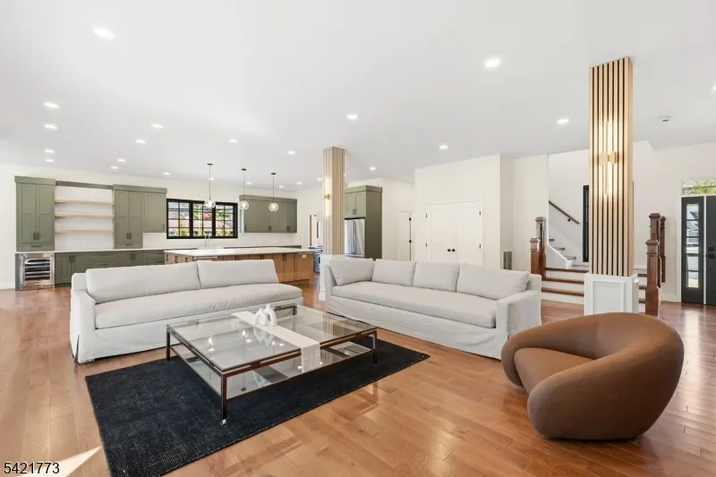 803 Marshall Rd River Vale, NJ 07675