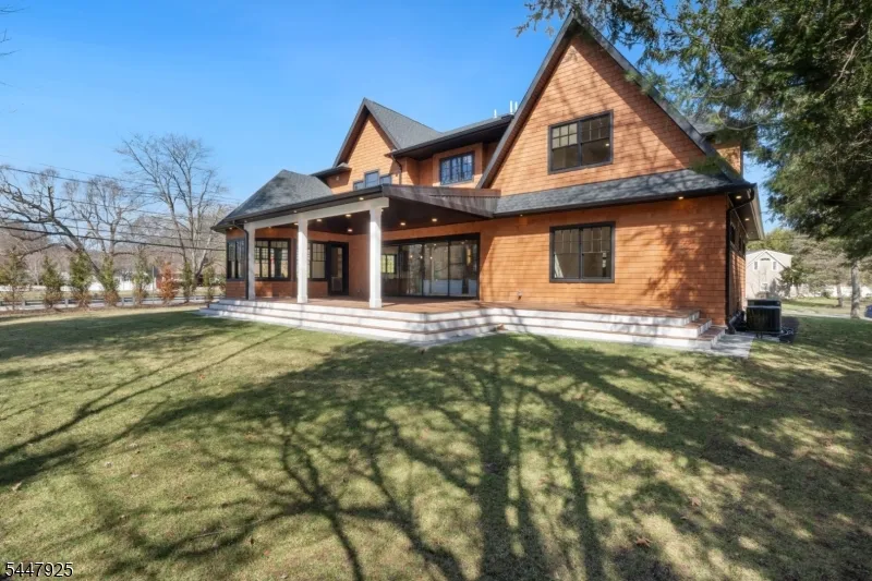803 Marshall Rd River Vale, NJ 07675