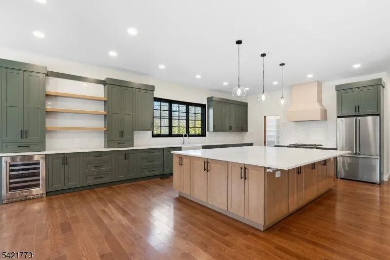 803 Marshall Rd River Vale, NJ 07675