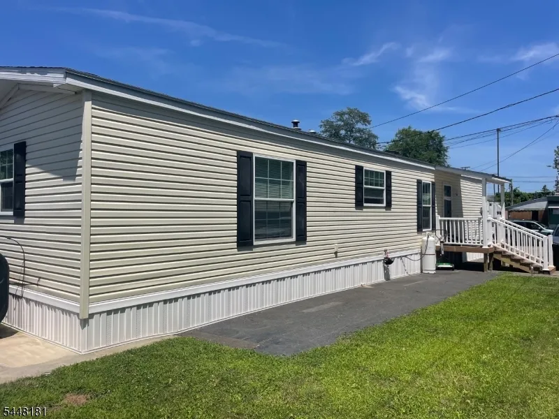 225 ALBERT ST Lodi, NJ 07644