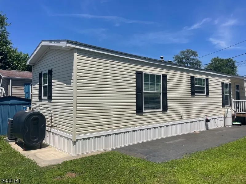225 ALBERT ST Lodi, NJ 07644