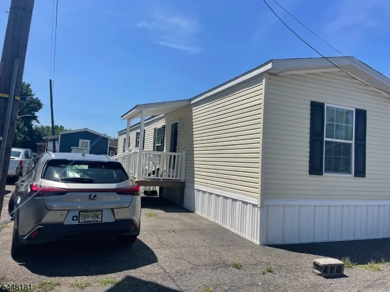 225 ALBERT ST Lodi, NJ 07644