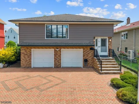 45 Grunwald St