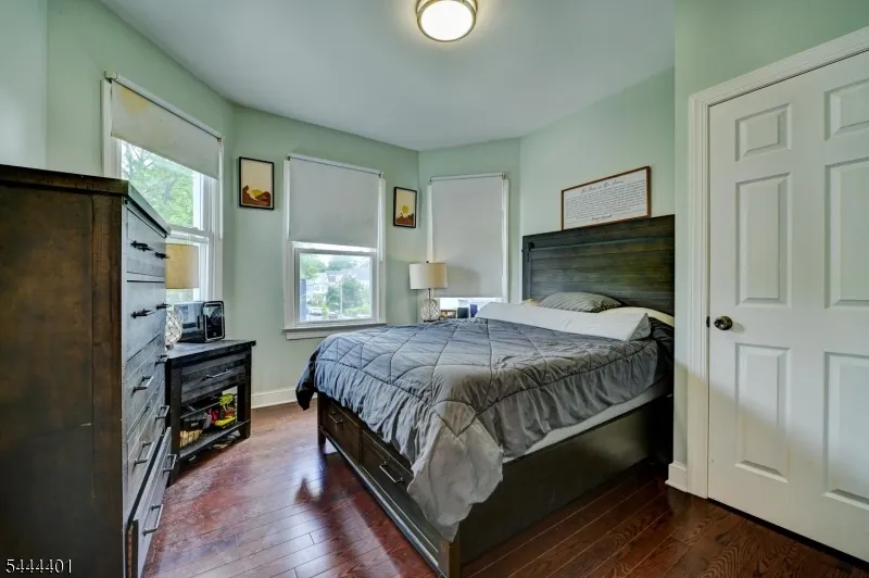 135 Sanford St East Orange City, NJ 07018