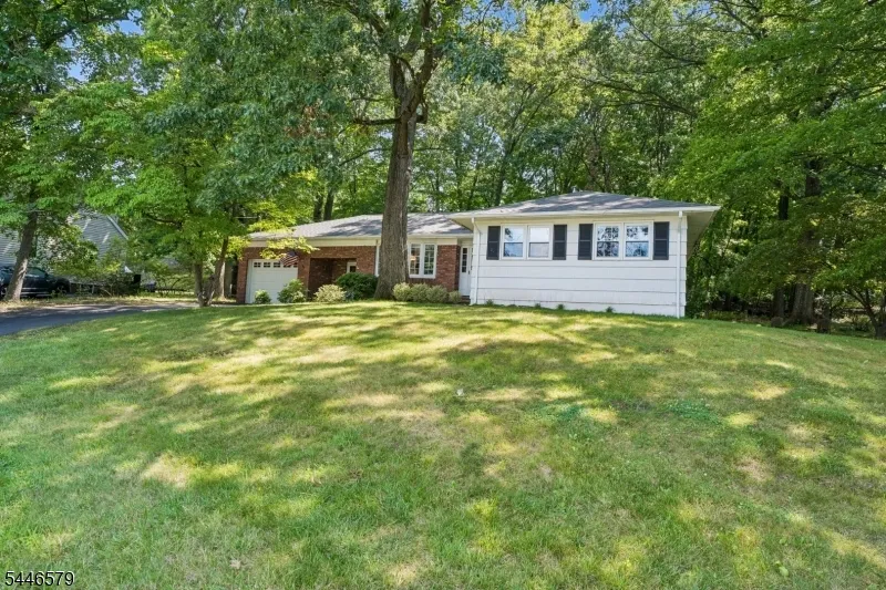 19 Dacotah Ave Rockaway, NJ 07866