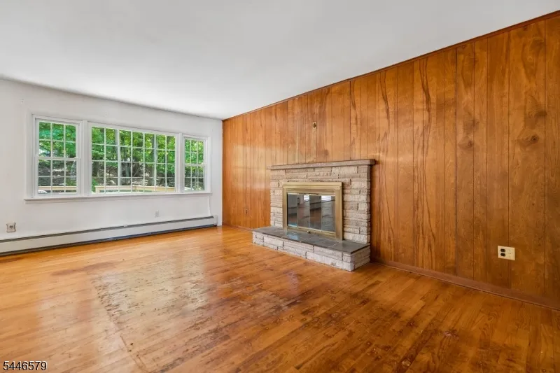 19 Dacotah Ave Rockaway, NJ 07866