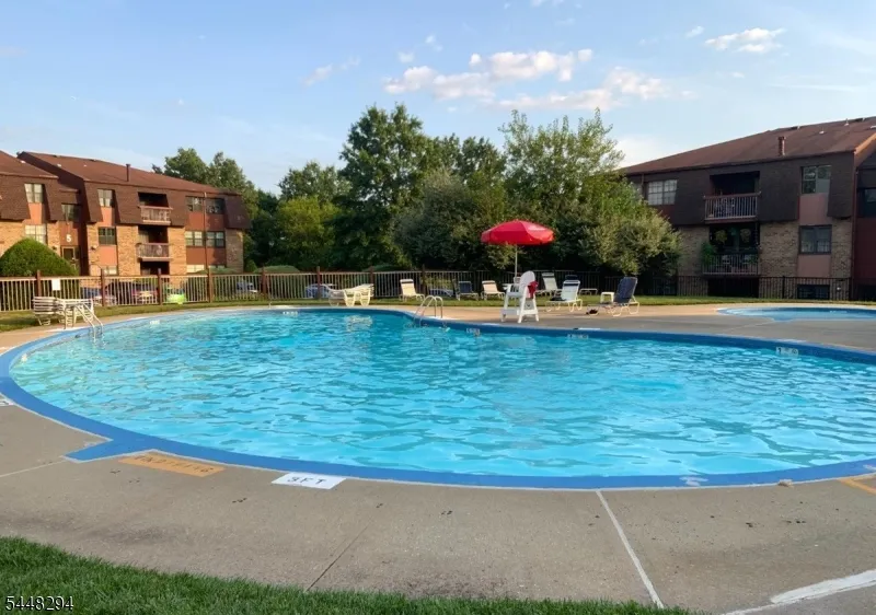 248 Alpine Way #B Unit B Woodbridge, NJ 07095