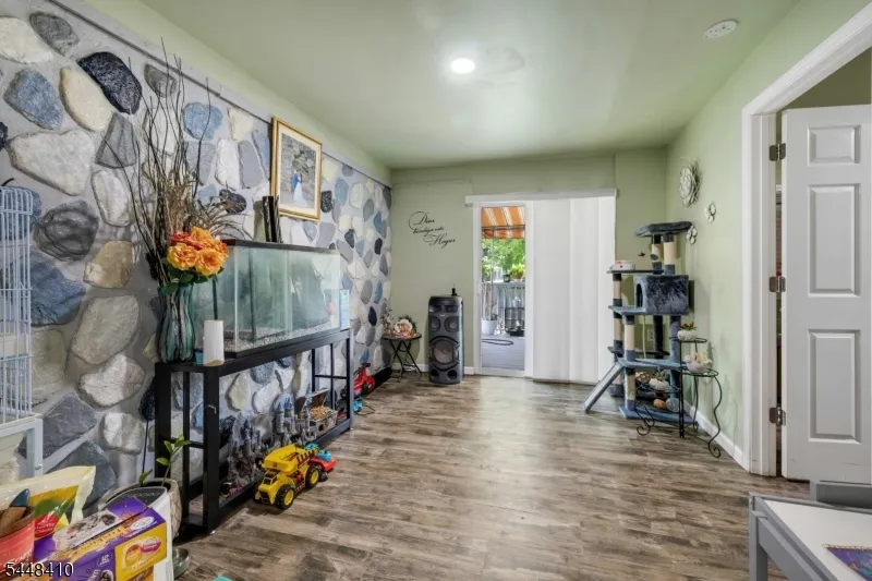 981 Carnegie Ave Plainfield City, NJ 07060