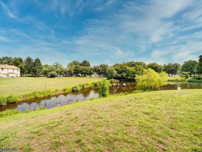 380 Lancaster Ct Piscataway, NJ 08854