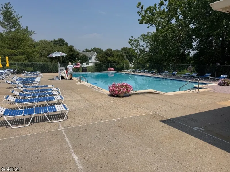 380 Lancaster Ct Piscataway, NJ 08854