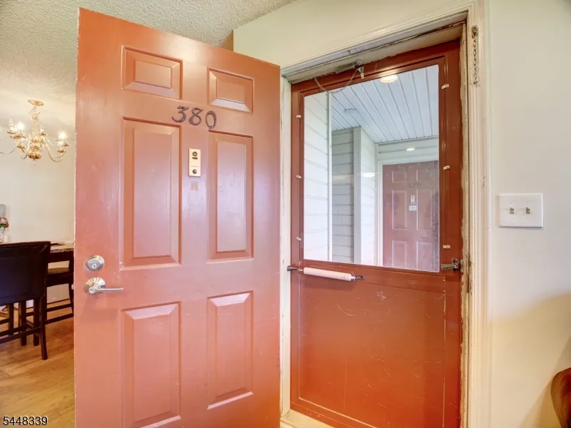 380 Lancaster Ct Piscataway, NJ 08854