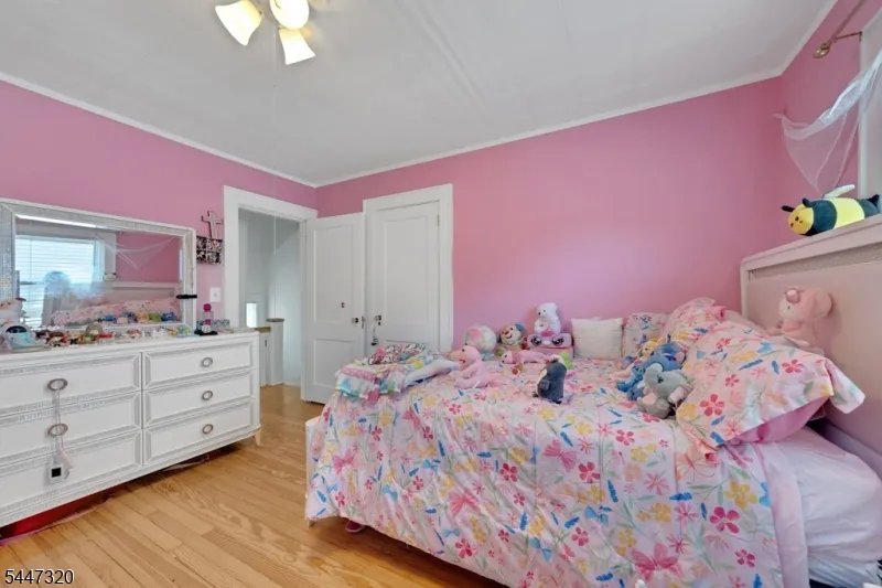 434 E 3Rd Ave Roselle, NJ 07203