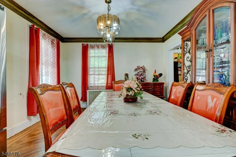 47 BOYDEN PKWY Maplewood, NJ 07040