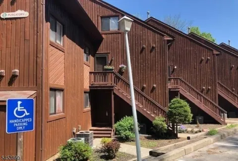 1 Purgatory Ct Unit 5 #5 Unit 5