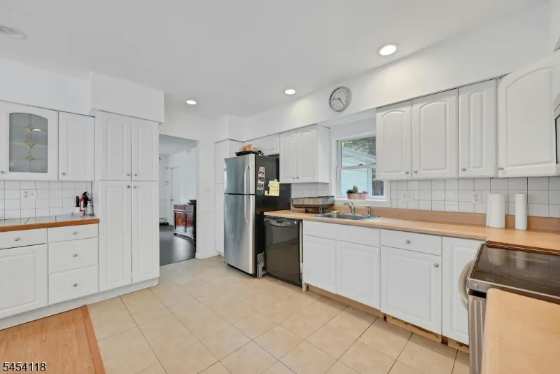 380 Ringwood Ave Wanaque, NJ 07465