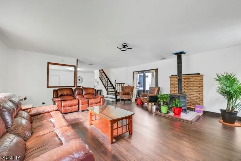 380 Ringwood Ave Wanaque, NJ 07465