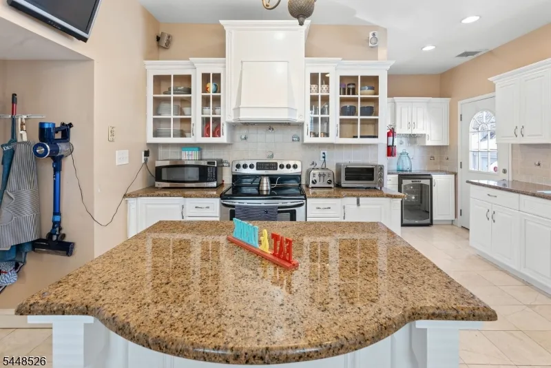 206 Mortimer Ave Rutherford, NJ 07070