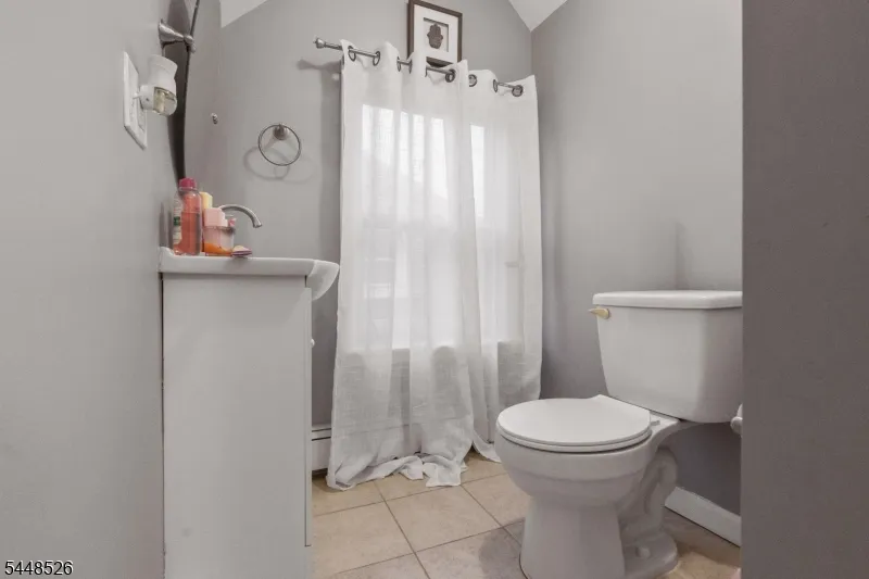 206 Mortimer Ave Rutherford, NJ 07070