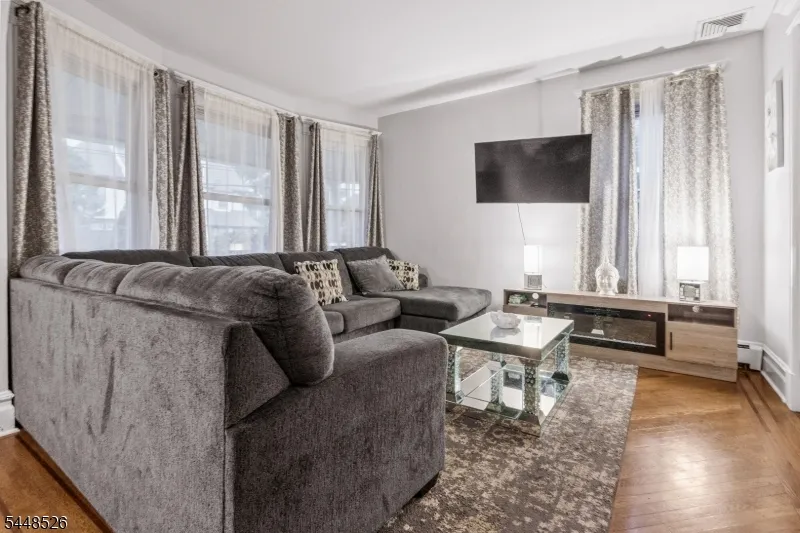 206 Mortimer Ave Rutherford, NJ 07070
