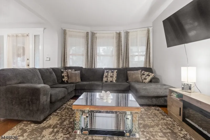 206 Mortimer Ave Rutherford, NJ 07070