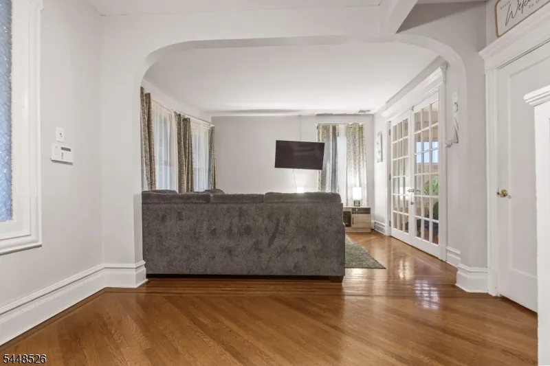 206 Mortimer Ave Rutherford, NJ 07070