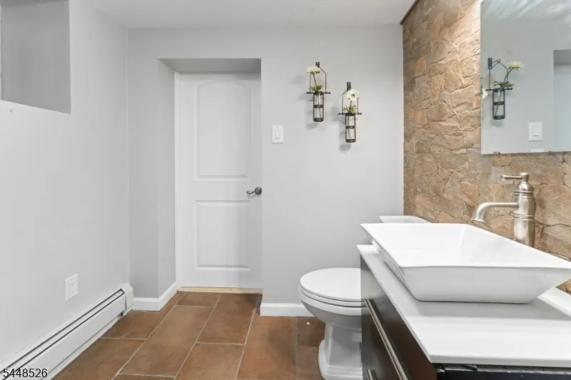 206 Mortimer Ave Rutherford, NJ 07070
