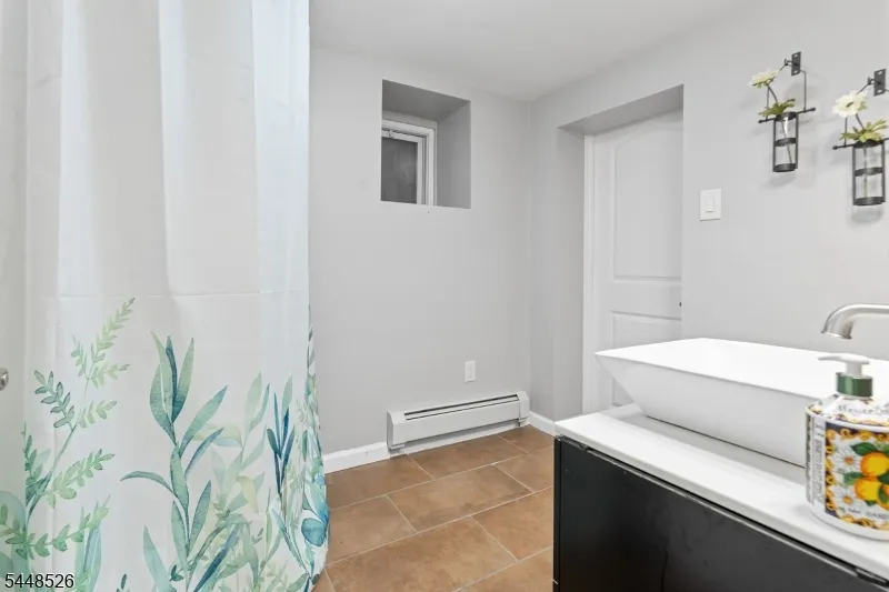206 Mortimer Ave Rutherford, NJ 07070