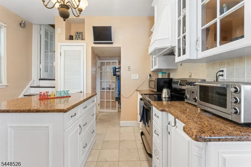 206 Mortimer Ave Rutherford, NJ 07070