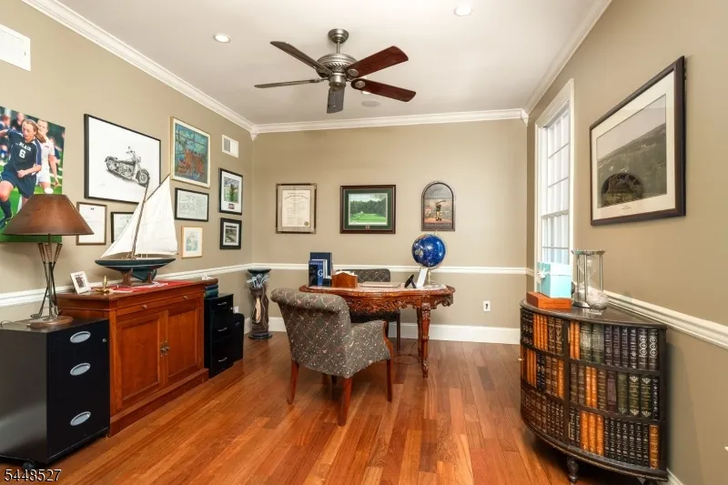 12 Mountain View Ct Ewing, NJ 08628