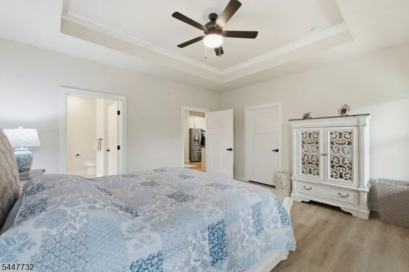 5 Harris Hawk Rd Washington, NJ 07882