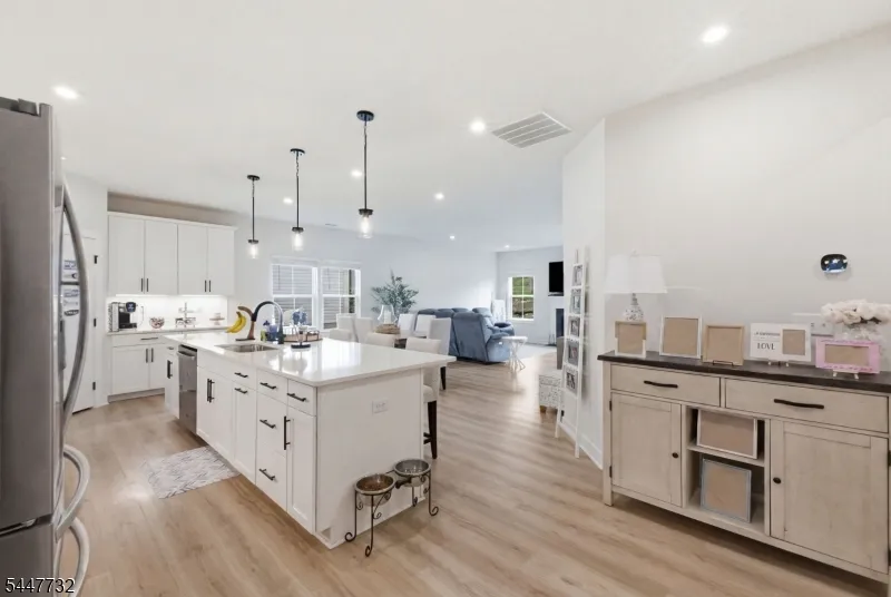 5 Harris Hawk Rd Washington, NJ 07882