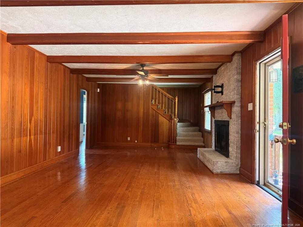 516 E 2nd Avenue Red Springs, NC 28377