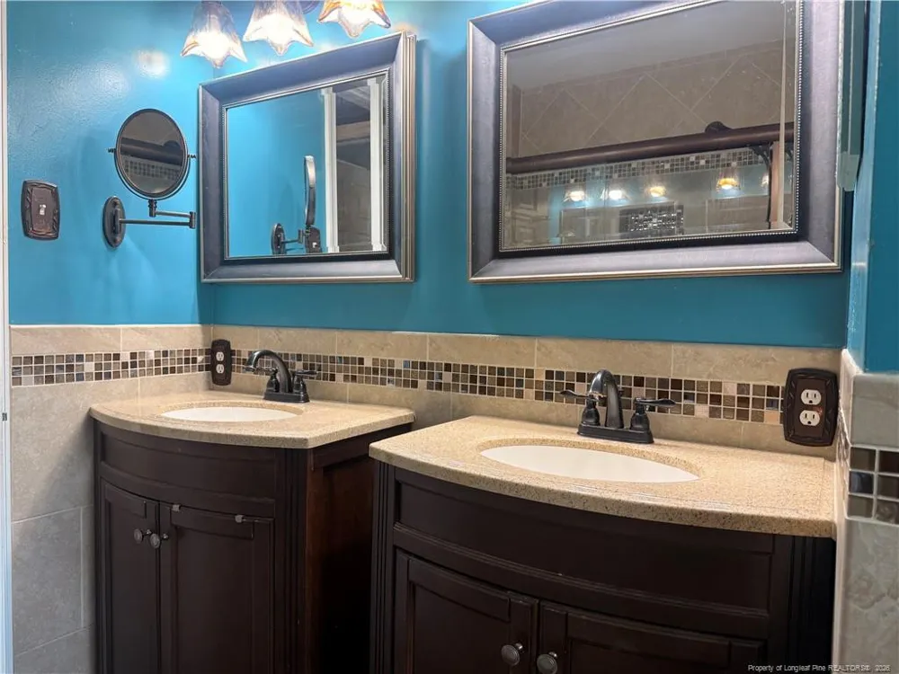 516 E 2nd Avenue Red Springs, NC 28377