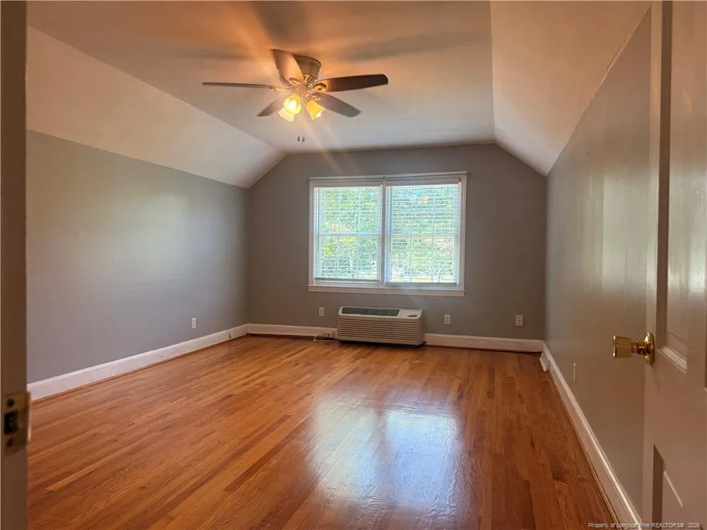 516 E 2nd Avenue Red Springs, NC 28377