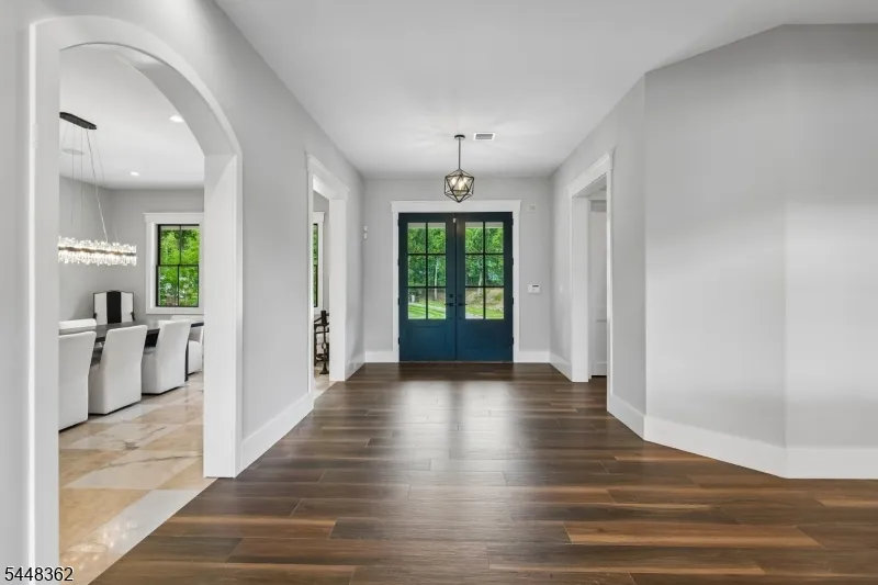 7 Homelands Dr Colts Neck, NJ 07722