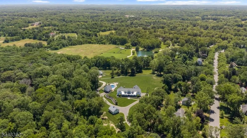 7 Homelands Dr Colts Neck, NJ 07722