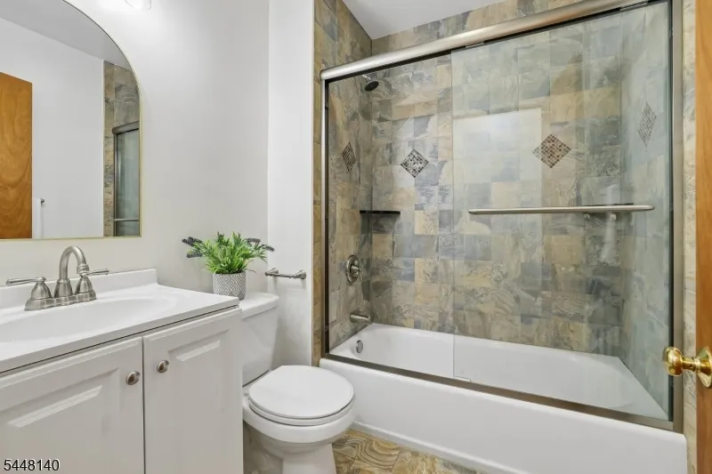 304 Green St Woodbridge, NJ 07095