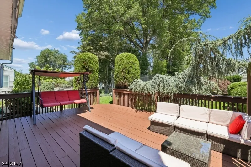 304 Green St Woodbridge, NJ 07095