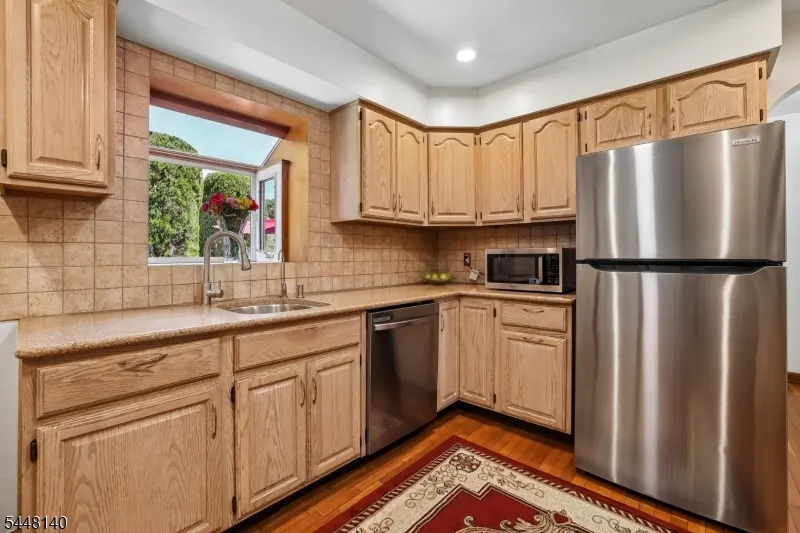 304 Green St Woodbridge, NJ 07095