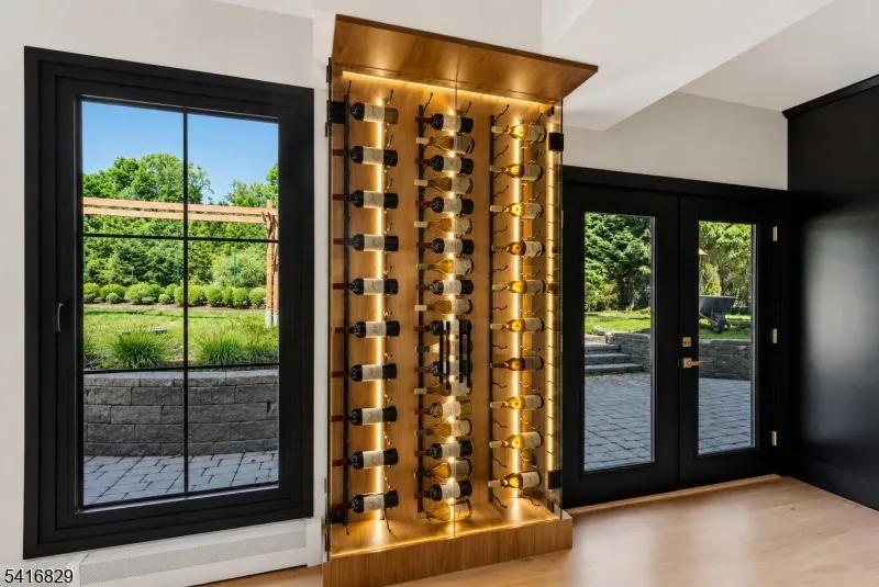 60 Brookside Dr Upper Saddle River, NJ 07458