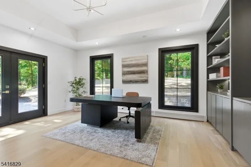 60 Brookside Dr Upper Saddle River, NJ 07458