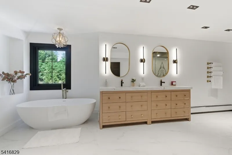 60 Brookside Dr Upper Saddle River, NJ 07458
