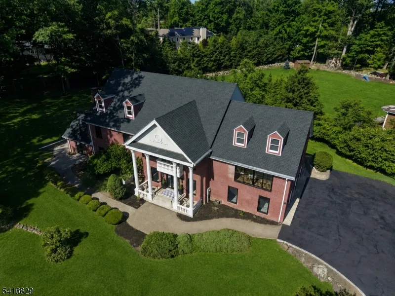 60 Brookside Dr Upper Saddle River, NJ 07458