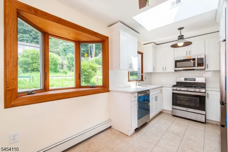 235 Skyline Lake Dr Ringwood, NJ 07456