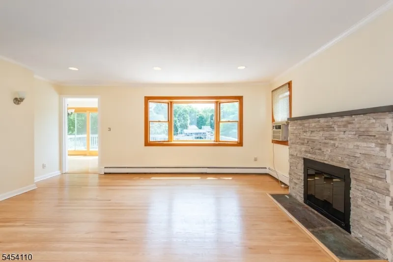 235 Skyline Lake Dr Ringwood, NJ 07456