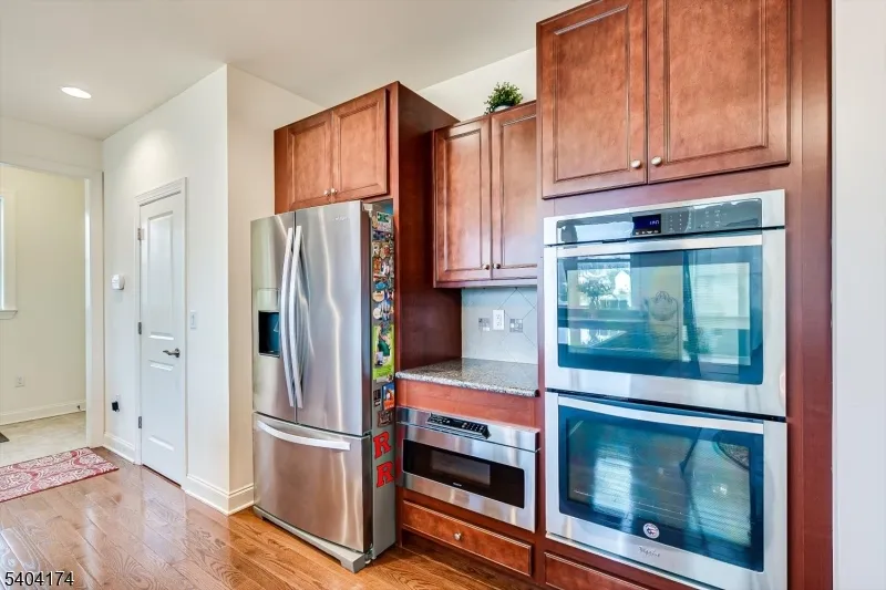 2 Eagle Ct South Brunswick, NJ 08852